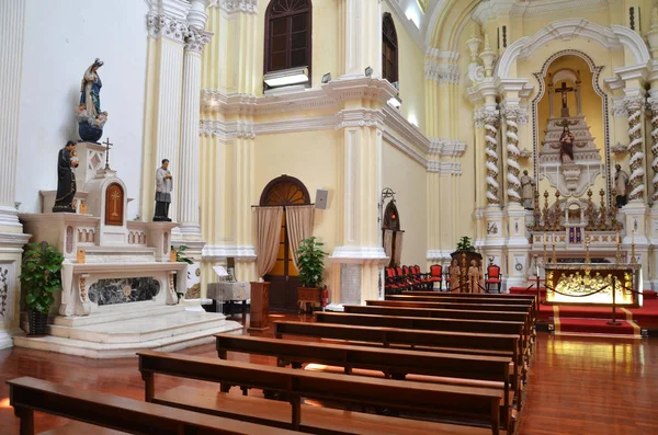 Αγίου Ιωσήφ Σχολή και εκκλησία στο Μακάο — Φωτογραφία Αρχείου