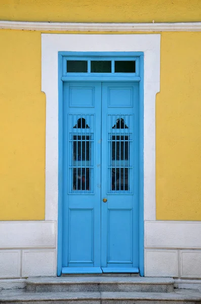 Tür der portugiesischen Architektur — Stockfoto