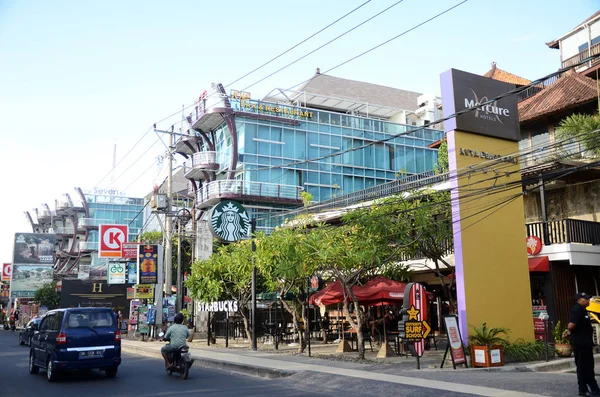 Vue sur la rue de Kuta à Bali — Photo