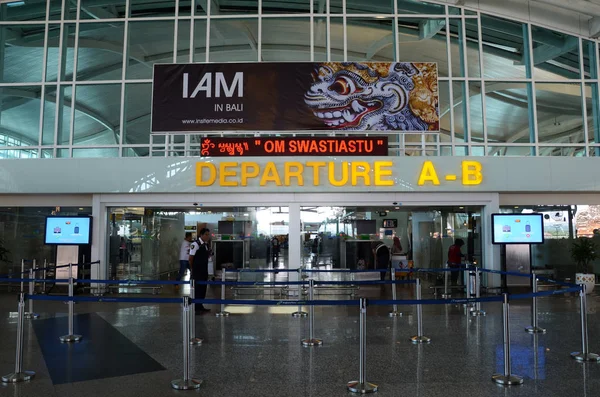 Cancello di partenza di Ngurah Rai International Airpor — Foto Stock