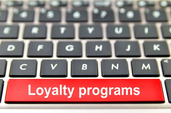 Loyaliteitsprogramma 's woord op computer spatiebalk — Stockfoto