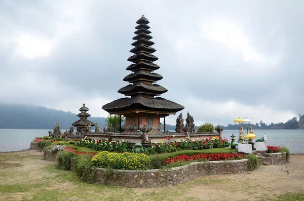 Pura ulun danu ναός στο Μπαλί, Ινδονησία — Φωτογραφία Αρχείου