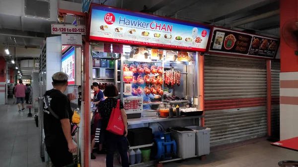 Hawker Chan Hong Kong salsa de soja pollo arroz y fideos en Sing — Foto de Stock
