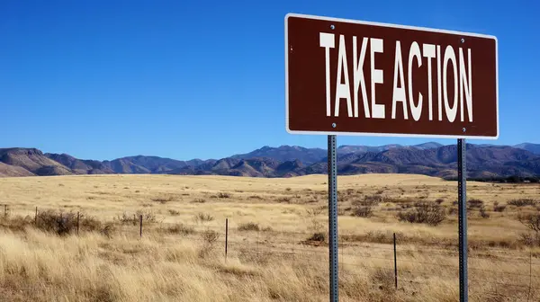 Tome la palabra de acción en la señal de tráfico — Foto de Stock