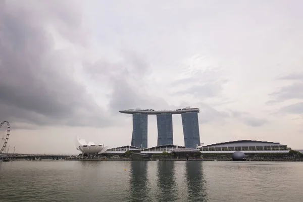 Marina Bay Sands complesso a Singapore — Foto Stock