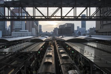 Osaka tren istasyonu binası, Japonya