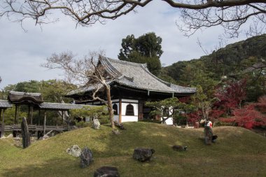 Kyoto 'daki Kodaiji Tapınağı' nda Kangetsu-dai Köprüsü.