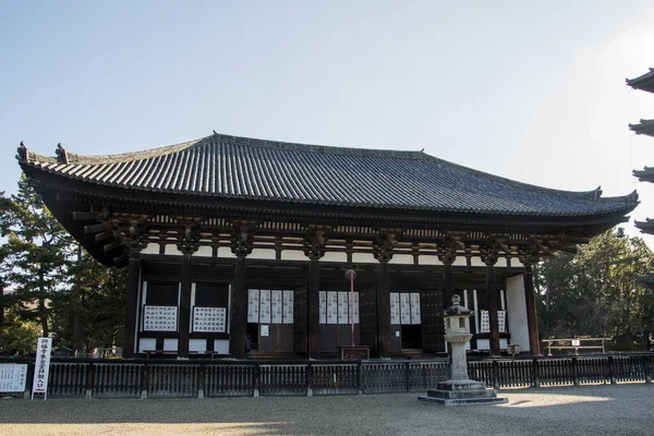 To-kondo (Wschodnia Złota Sala) w Kofukuji w Nara, Japonia — Zdjęcie stockowe