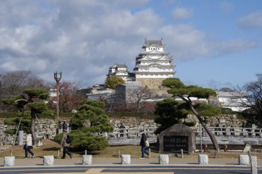 Hyogo Prefectu 'da sonbahar mevsiminde güzel beyaz Himeji Şatosu