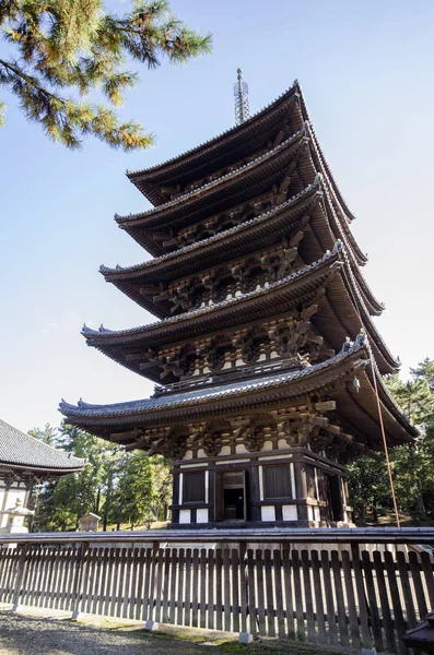 Pětipodlažní Pagoda z chrámu Kofukuji v Nara, Japonsko — Stock fotografie