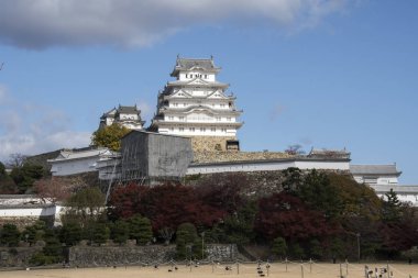 Hyogo Prefectu 'da sonbahar mevsiminde güzel beyaz Himeji Şatosu