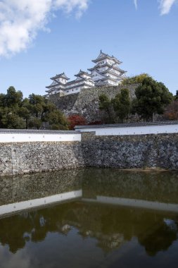 Hyogo Prefectu 'da sonbahar mevsiminde güzel beyaz Himeji Şatosu