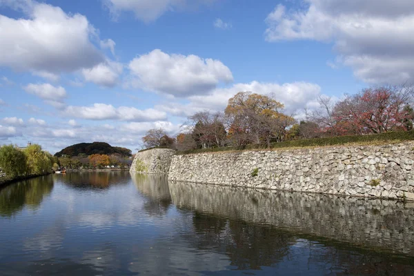 Fossés du château Himeji en automne — Photo