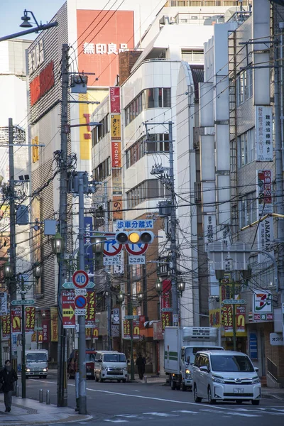 Calle tranquila de Japón por la mañana en Osaka — Foto de Stock