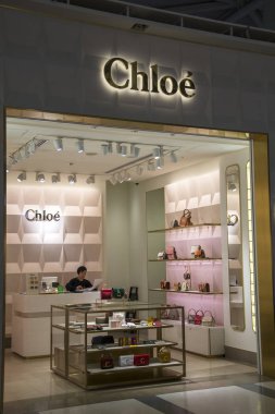 Kansai Havaalanı, Osaka 'daki Chloe mağazasına giriş..