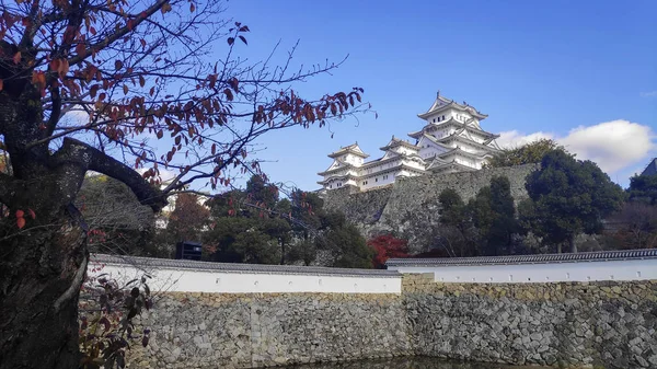 Himeji Castle en automne dans la préfecture de Hyogo, Japon — Photo