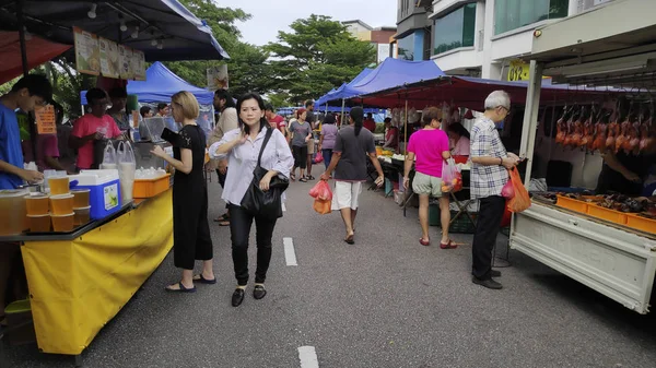 Mercato notturno locale a Johor Bahru, Malesia — Foto Stock