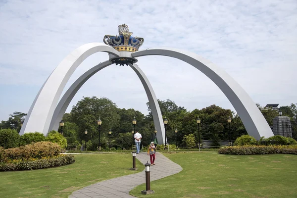 Entrance gate to Istana Bukit Serene of Johor, Malaysia. — Stock Photo, Image