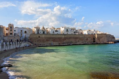 Monopoli - İtalya, Puglia panoramik manzaralı