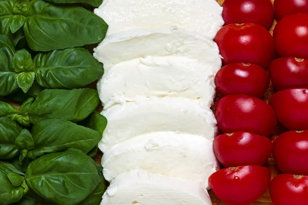 Włoski Tricolor Bazylia Pomidory Mozzarella — Zdjęcie stockowe