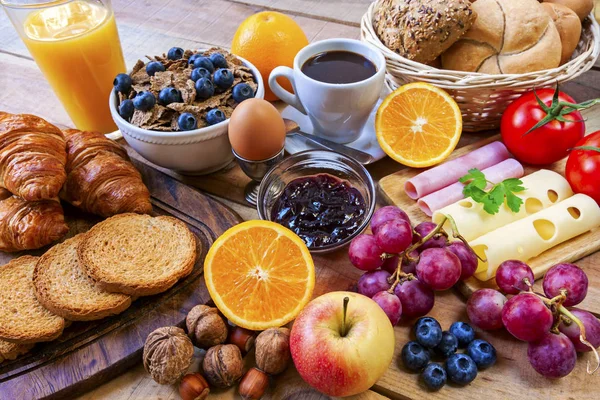 Kontinental Frukost Mat Med Bakgrund — Stockfoto