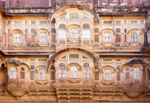 Mehrangarh Fort in Jodhpur Rajasthan bei Sonnenuntergang mit stimmungsvollem Himmel. Unesco-Weltkulturerbe. — Stockfoto