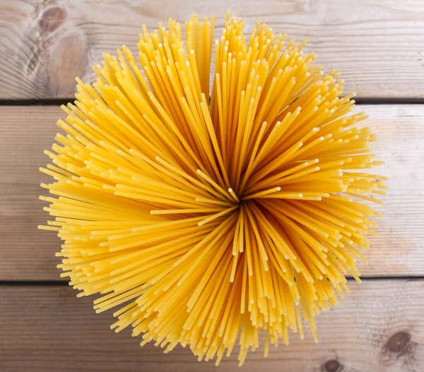 Spaghetti Pasta Trä Bakgrund Ovanifrån — Stockfoto