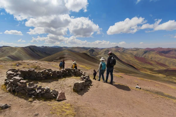 Viajante Montanha Arco Íris Palccoyo Alternativa Vinicunca Listras Minerais Coloridas — Fotografia de Stock