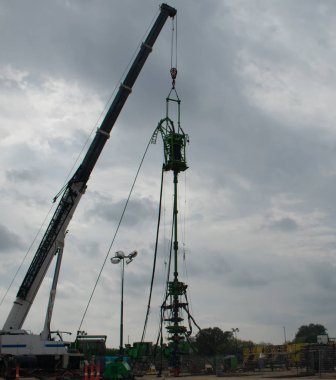 Permian Havzası 'ndaki Petrol Kuyusu Enerji Endüstriyel Bobin Kanalı
