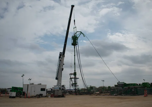 Permian Havzası 'ndaki Petrol Kuyusu Enerji Endüstriyel Bobin Kanalı
