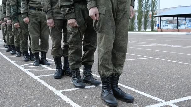 Ejército ruso. Soldados en formación en el desfile — Vídeos de Stock