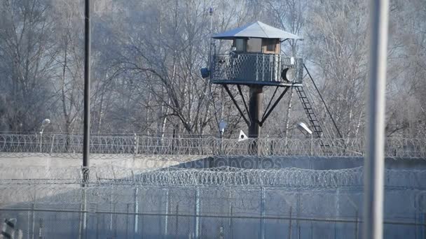 监狱。监狱的典型景观。俄罗斯的刑法制度。冬天集合 — 图库视频影像