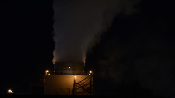 Noche Refinería Petróleo Fábrica Gas — Vídeo de stock