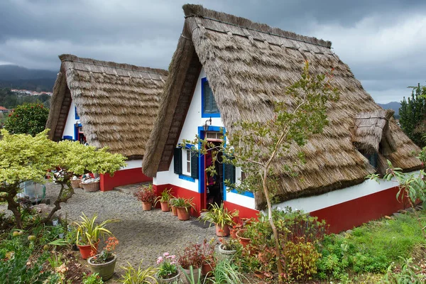 マデイラ島の伝統的な住居 ストックフォト