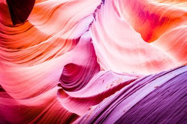 Güzel ışık ve alt antilop Kanyonu renkli kum Rock'da Hdr tarzı şekilleri