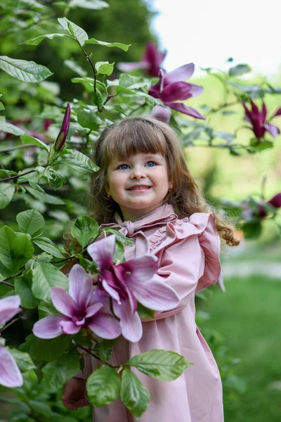 Meisje Tuin Portret Van Een Meisje — Stockfoto