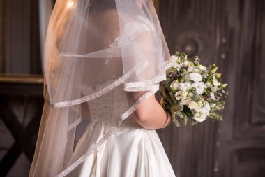 gelin buketi çiçek ile