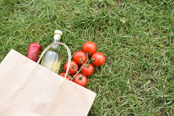 Fresh Vegetables Bottle Wine Bag Green Grass — Stock Photo, Image