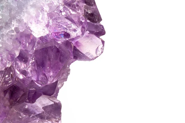 ภาพแมโครจร งของผล กธรรมชาต Amethyst มมองด านข สถานท าหร บจาร กแยกจากพ — ภาพถ่ายสต็อก