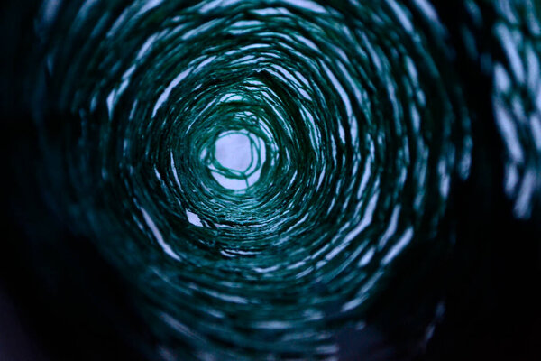 Размытая бездна троицы,
