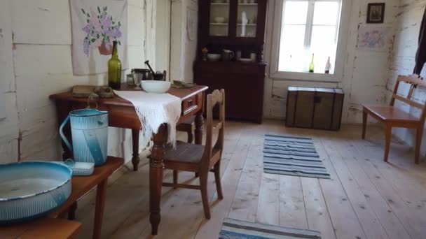 Habitación en un antiguo pueblo celta europeo — Vídeos de Stock