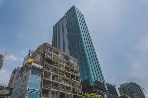 胡志明市的摩天大楼 — 图库照片