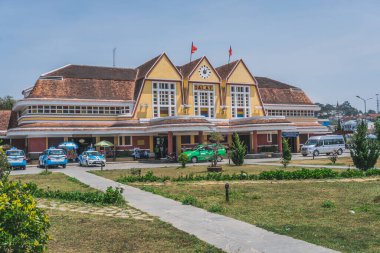Eski istasyon, Dalat, Vietnam 'da ziyaret etmek için demiryolu, antika tren taşımacılığı turistleri ve gezginler için ünlü bir yerdir.