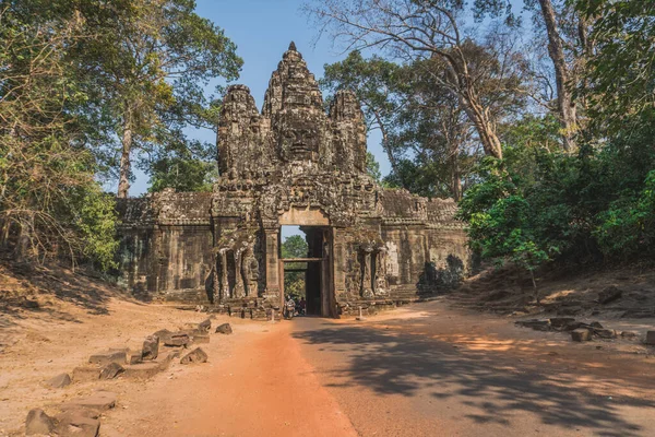 Het oude Angkor Wat ruïneert Panorama. Siem Reap, Cambodja — Stockfoto