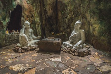 Tapınaklı Huyen Khong Mağarası, mermer dağlar, Vietnam