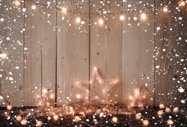 Noel ışıkları dekorasyonu