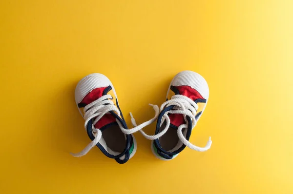 多彩的婴儿鞋 — 图库照片