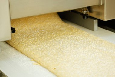 hamur Tabakalama makinesi