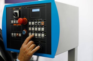 Otomatik makine kontrol paneli