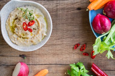 Cannellini veya beyaz fasulye dip 